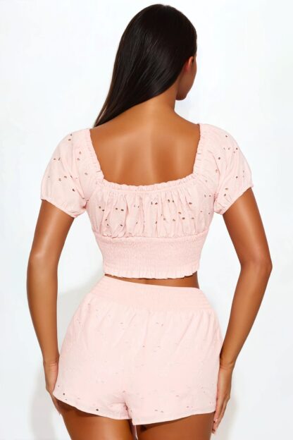 Set Corto Off-Shoulder con Detalles Calados - Image 6